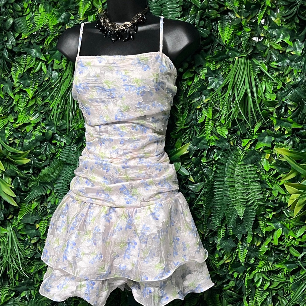 PrettyLittleThing Jumpsuit Size 10 Cream Floral Ruched Ruffle Shorts Romper 3695